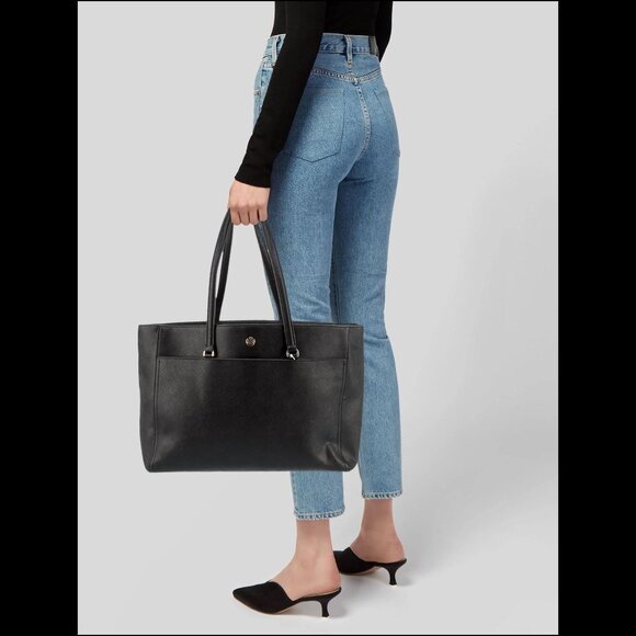 Tory Burch Handbags - TORY BURCH~Robinson~EXTRA LARGE BLACK LEATHER THREE COMPARTMENT TOTE